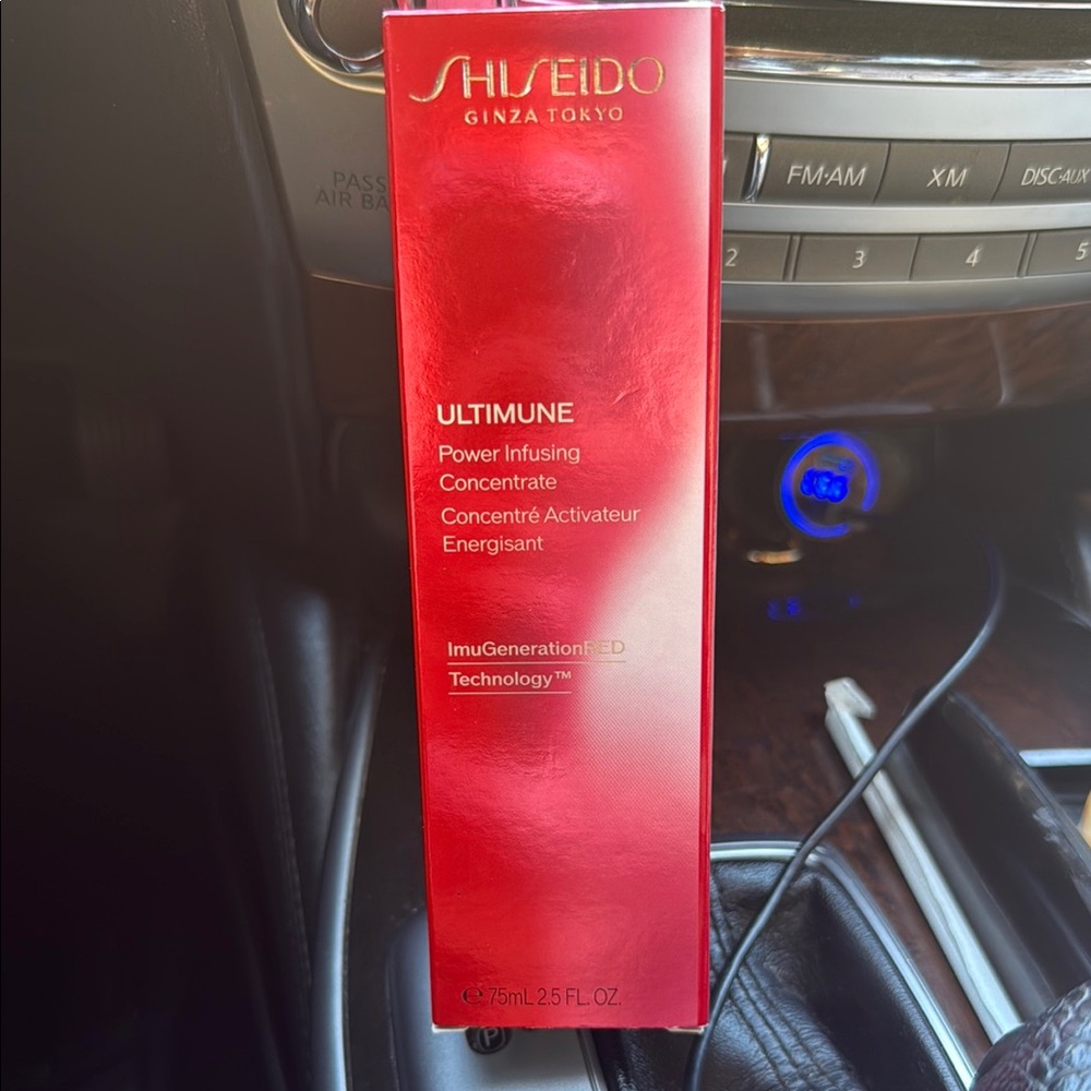 Shiseido Ultimune Power Infusing Concentrate in Vibrant Red
